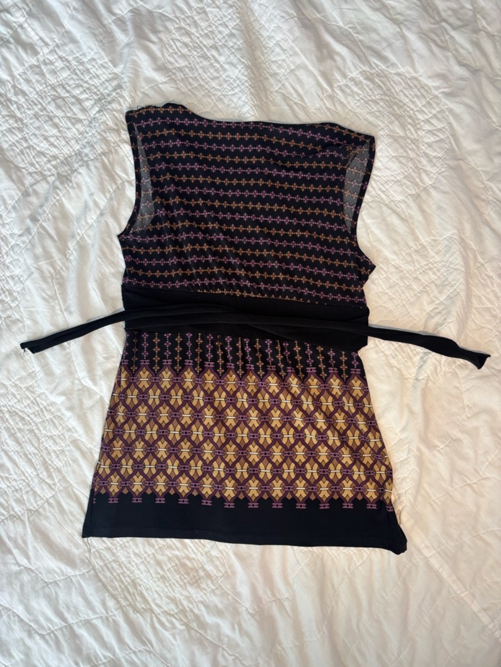 Y2K Purple and Gold Patterned V-Neck Top - Picture 3 of 4
